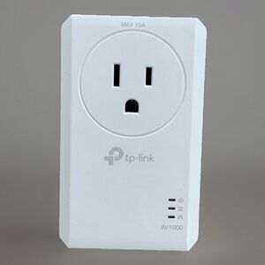 TP-Link AV1000 Gigabit Passthrough Powerline Adaptor Model TL-PA7017P